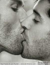 Friday Guys – Kissing Paul