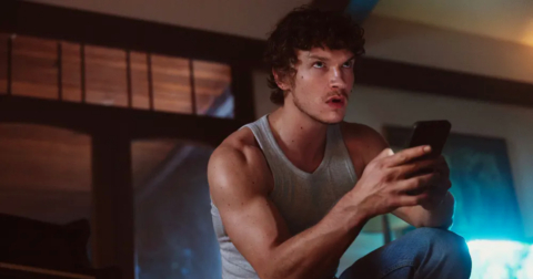 Connor Storrie Verizon Screen Captures
